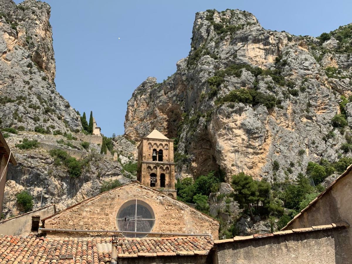Appartement L'Etoile Moustiers-Sainte-Marie Exteriör bild